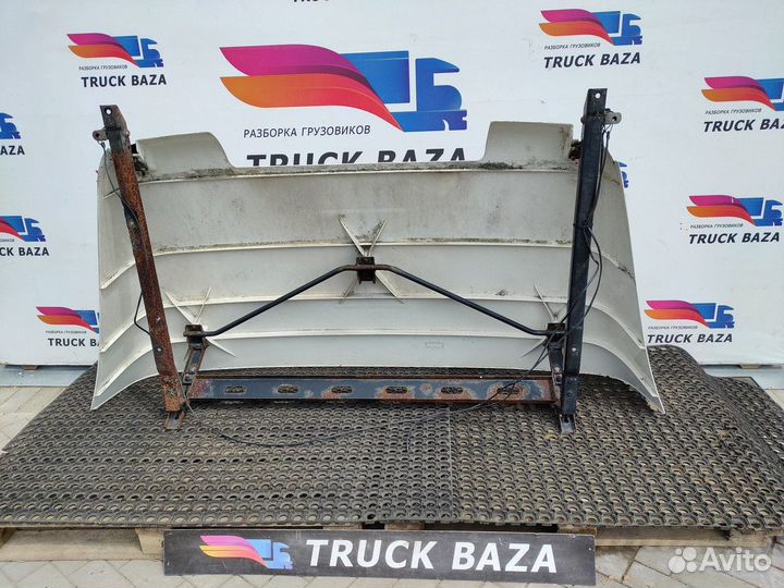 Спойлер кабины верхний