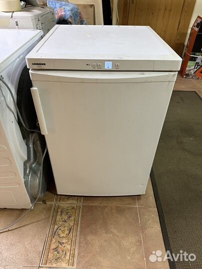 На запчасти Морозильная камера liebherr