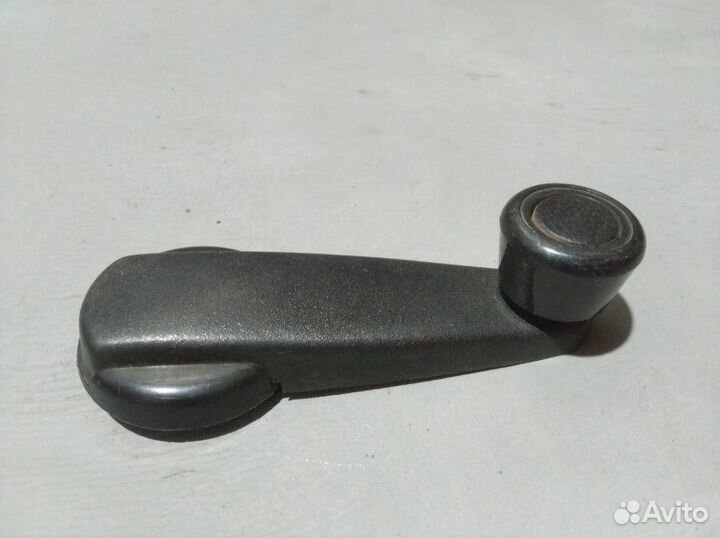 Ручка стеклоподъемника задняя LADA Kalina 11193