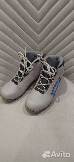 Лыжные ботинки классические