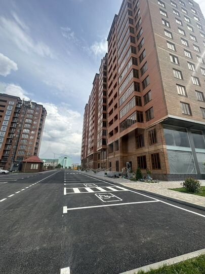 3-к. квартира, 110 м², 13/15 эт.