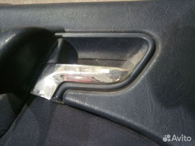 Ручка двери внутренняя левая Mercedes W202