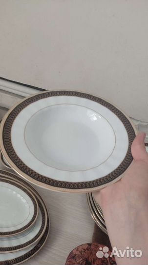 Шикарный столовый сервис 60предметов