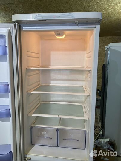 Холодильник бирюса