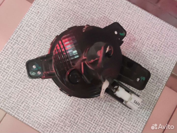 Фонарь противотуманный правый Kia Rio 4 X-Line