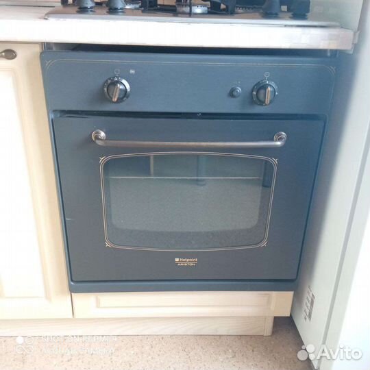 Газовый духовой шкаф Hotpoint Ariston