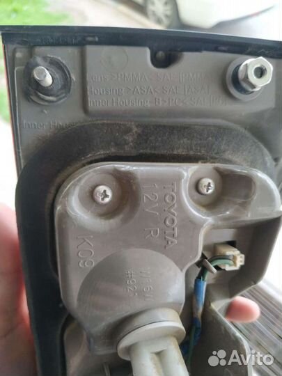 Задний фонарь на lexus is 250