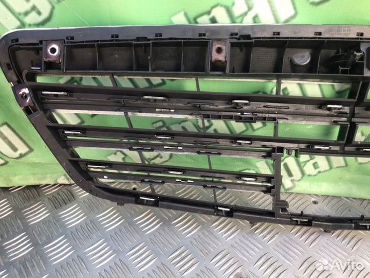 Решетка радиатора передняя Mercedes-Benz S-Class