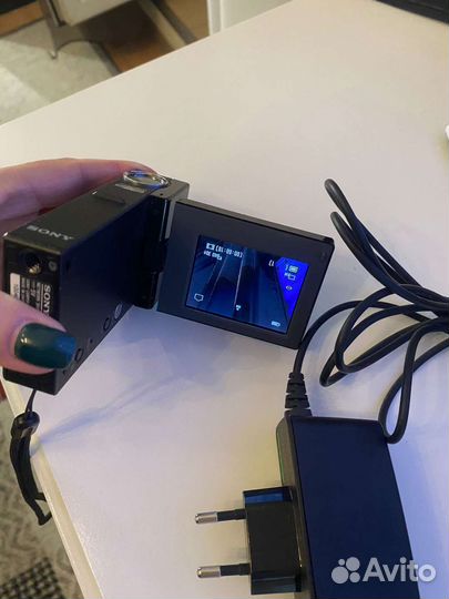 Камера Sony NSC-GC1