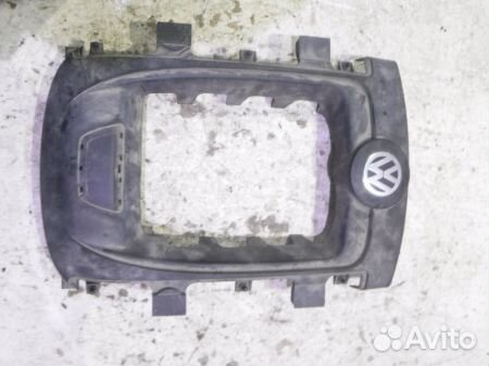 Крышка двигателя