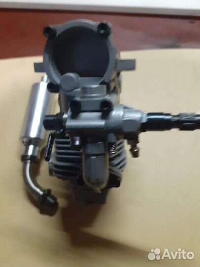 Авиомодельный четырёхкратный двигатель