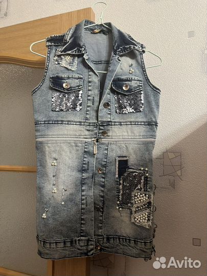 Джинсовая жилетка