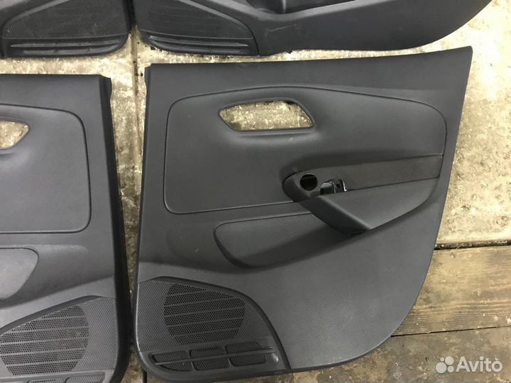 Дверные карты Volkswagen Polo хэтчбек