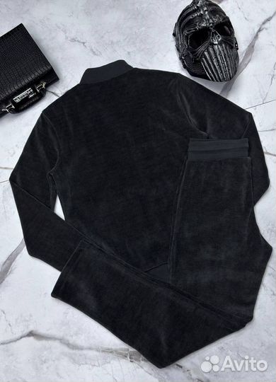 Мужской спортивный костюм брендовый