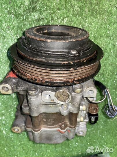Компрессор кондиционера EJ18S Subaru Legacy BC2 14