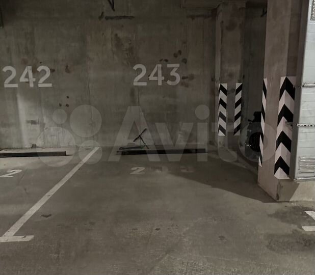 Машиноместо, 16 м²