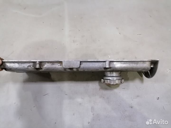 Клапанная крышка Volvo 340 2.0 1984-1991