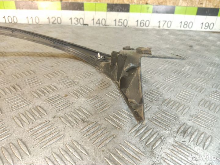 Обшивка крышки багажника Lexus Ls 2006-2017