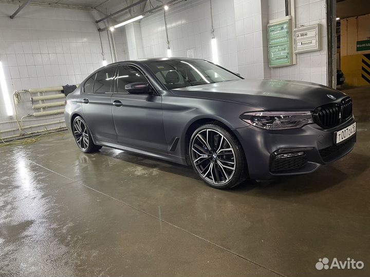 Мойщик автомобилей