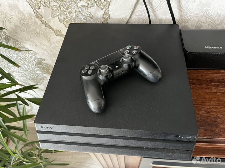 Sony PS4 PRO, 1000gb, в идеале