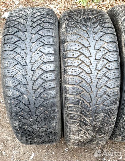 Nokian Tyres Hakkapeliitta 4 235/60 R18