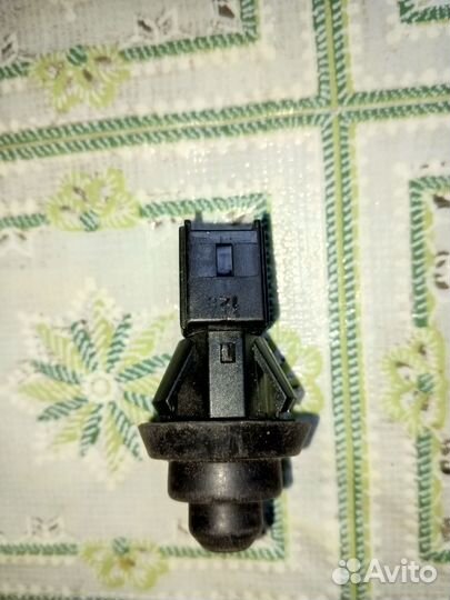 Концевик двери renault logan 1