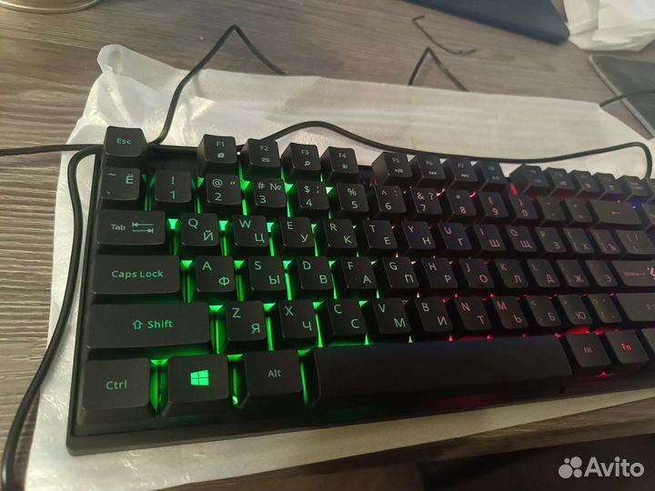 Игровой набор 3 в одном клавиатура мышка коврик