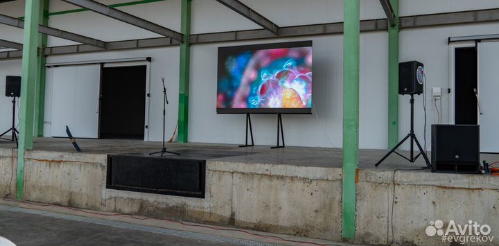 LED - экран 2х3м., звукоусиление 2 кВт