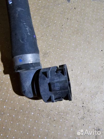 Патрубок Mercedes V167 AMG