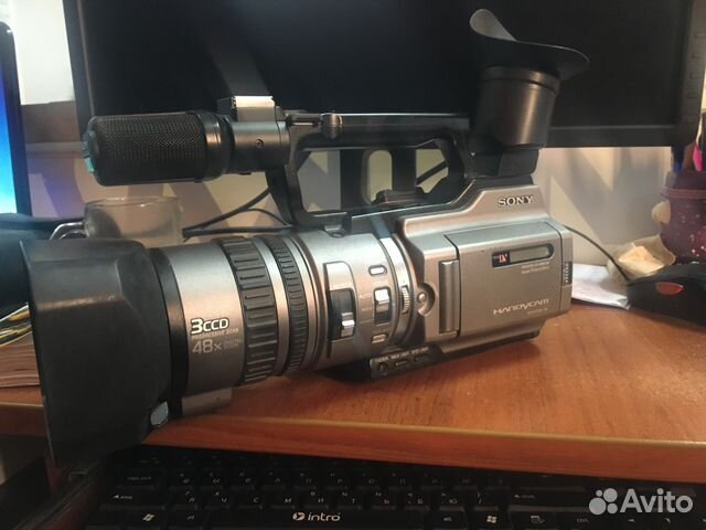 Видеокамера sony DCR VX2100E