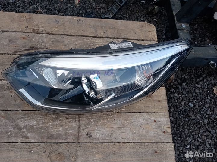 Фара на Рено Каптюр 19г