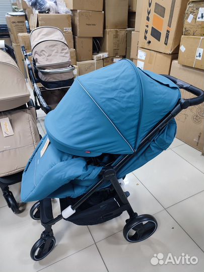 Прогулочная коляска. Каррелло браво 24