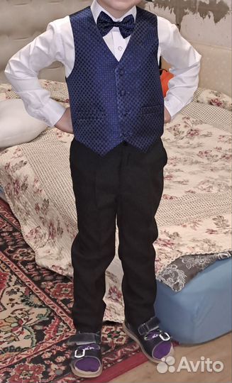 Костюм тройка для мальчика 122