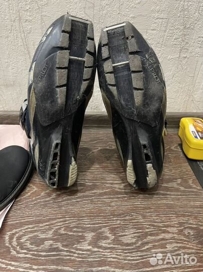 Лыжные ботинки для конькового хода 42
