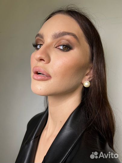 Макияж и прическа