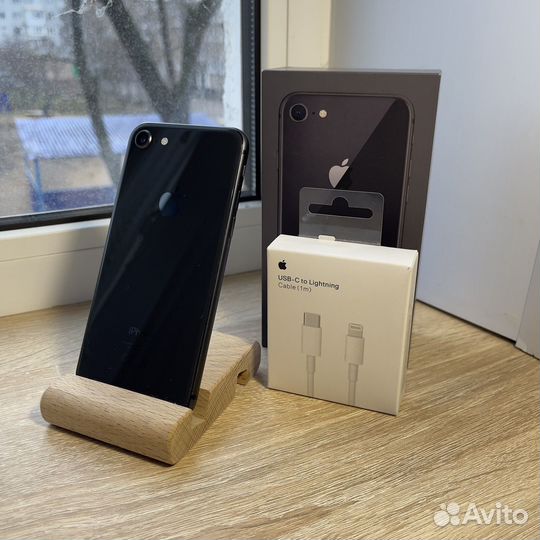 iPhone 8, 128 ГБ