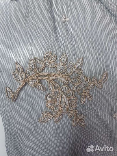 Аппликации. вышивка на сетке