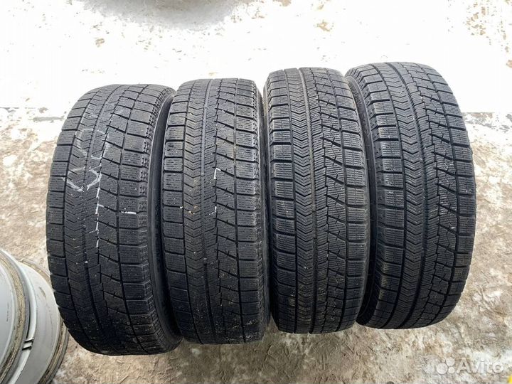 Bridgestone Blizzak VRX 185/65 R15 88S