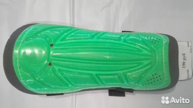 Щитки футбольные, бутсы, гетры