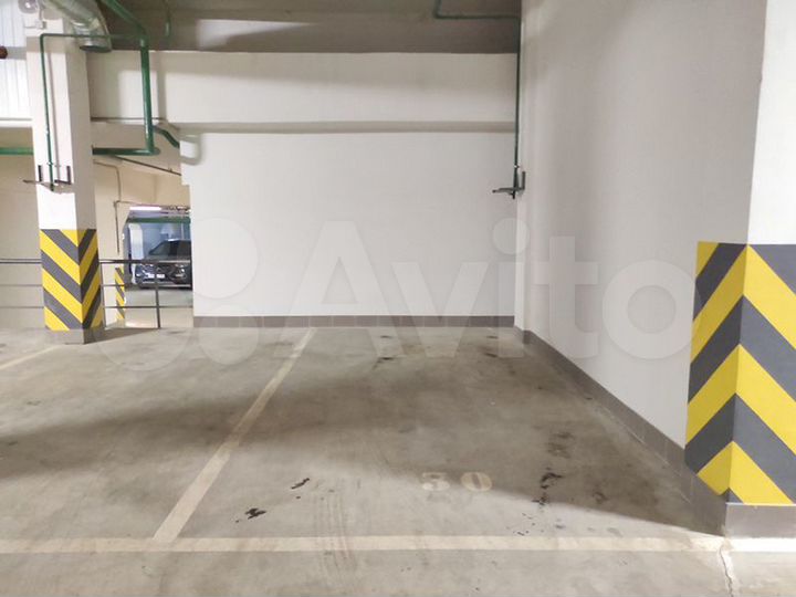 Машиноместо, 16 м²