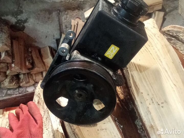 Санг енг кайрон 2.3 насос гура