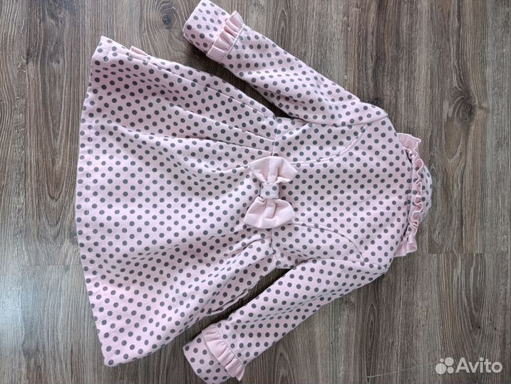 Пальто на девочку 5 -6 лет