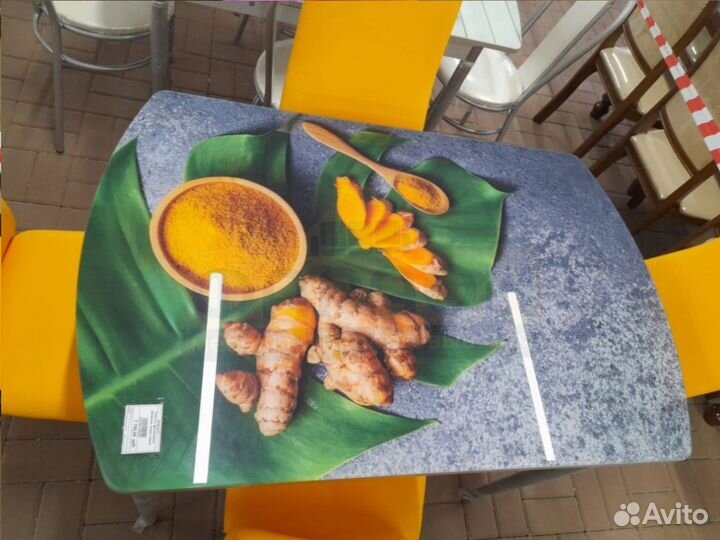 Стол oбеденный стeклянный