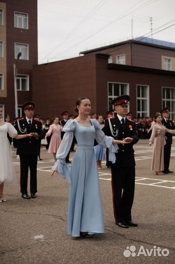 Продажа вечерних платьев