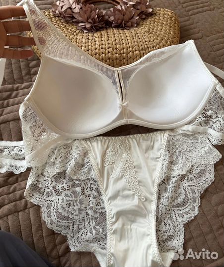 Комплект нижнего белья