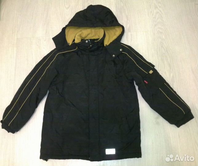 Много курток для мальчика