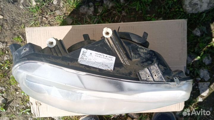 Блок-фара лада Калина 1118 правая