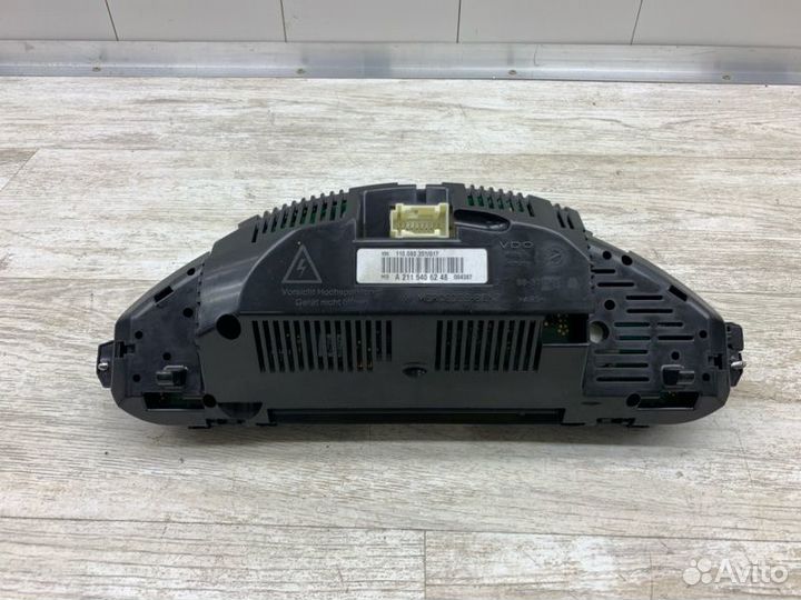 Щиток приборов Mercedes-Benz E-Class седан 642.920