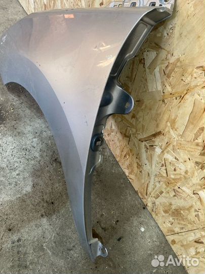 Крыло переднее левое Peugeot 5008 2012