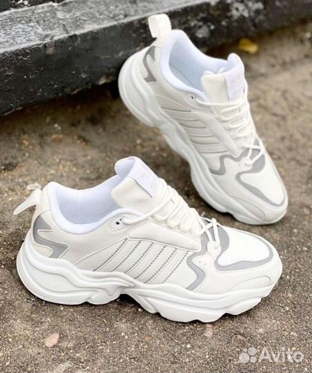 Кроссовки adidas